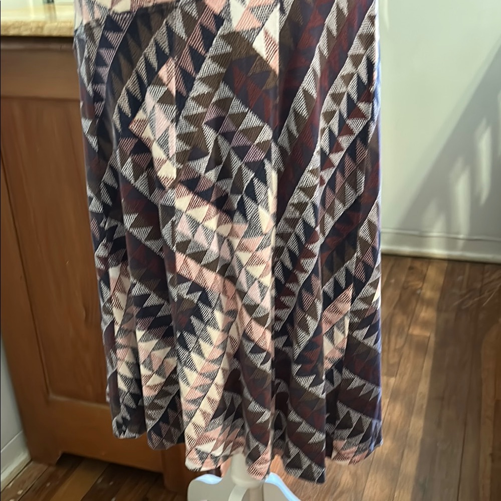 Geometric Patterned Dress - Picture 12 of 16